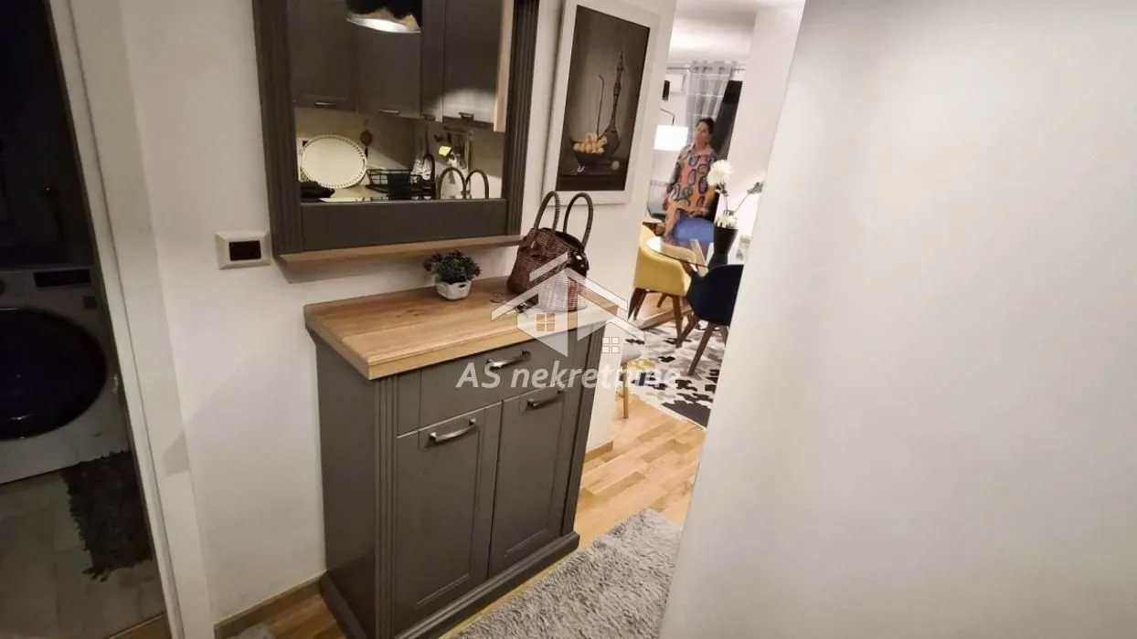 Rent, two bedroom apartment, 48m², Južni Bulevar, Vračar Sve Podlokacije