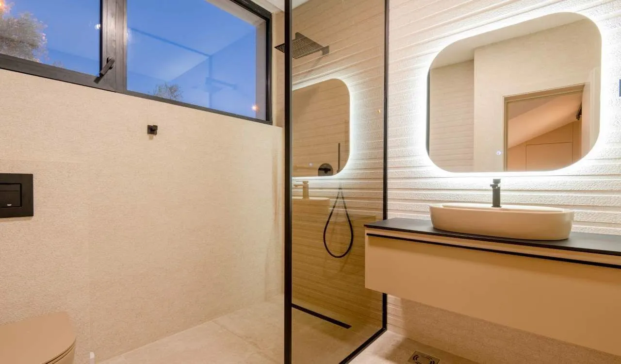 Sale, house, 240m², Kamenovo, Budva