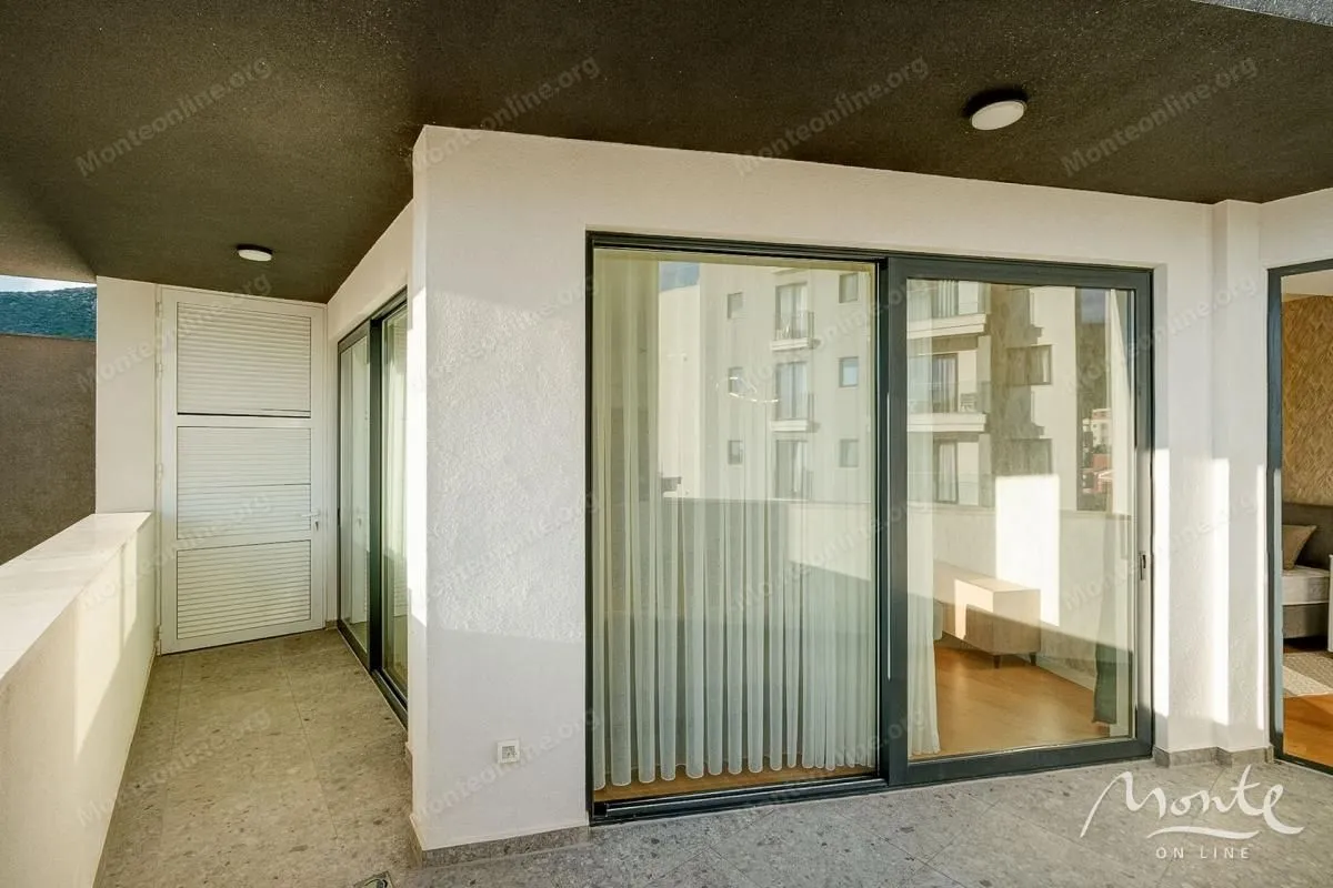 Prodaja, jednosoban stan, 67m², Bečići, Budva
