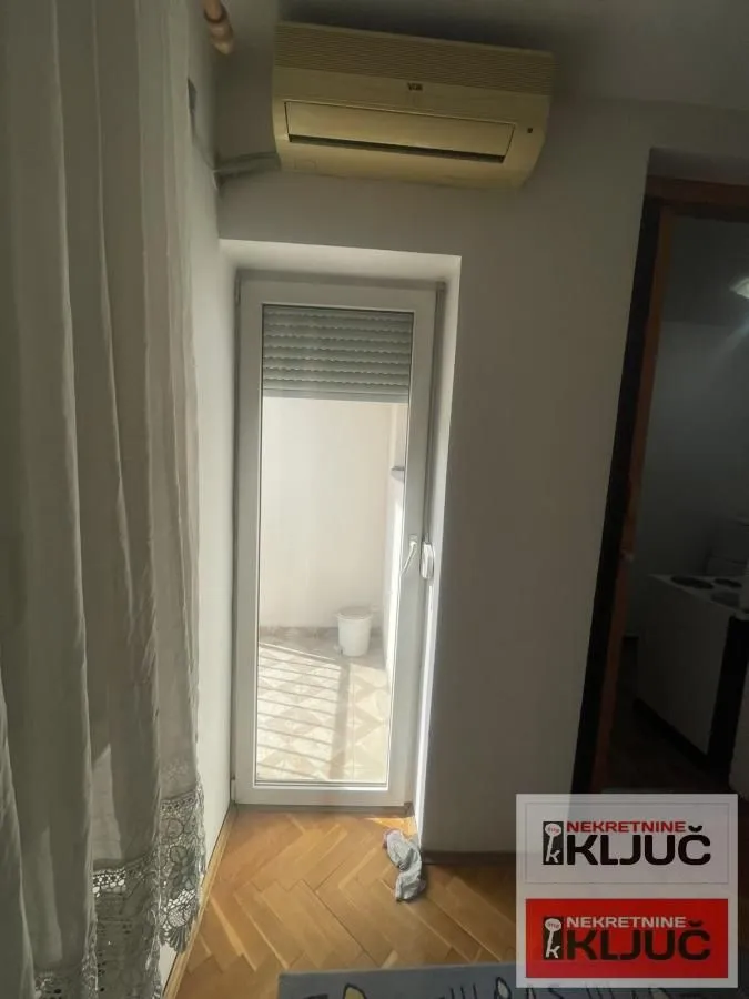 Izdavanje, garsonjera, 25m², Nova Detelinara, Novi Sad Sve Podlokacije