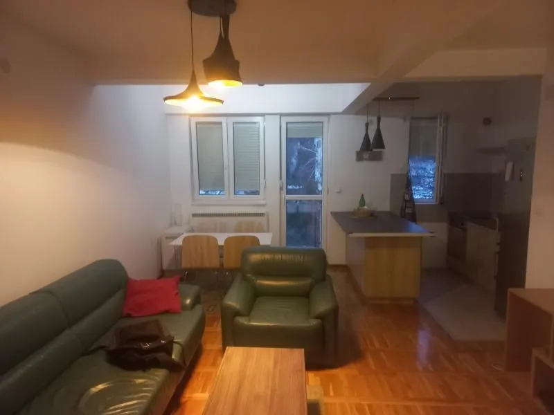 Prodaja, četvorosoban stan, 80m², Zeleno Brdo, Zvezdara Sve Podlokacije