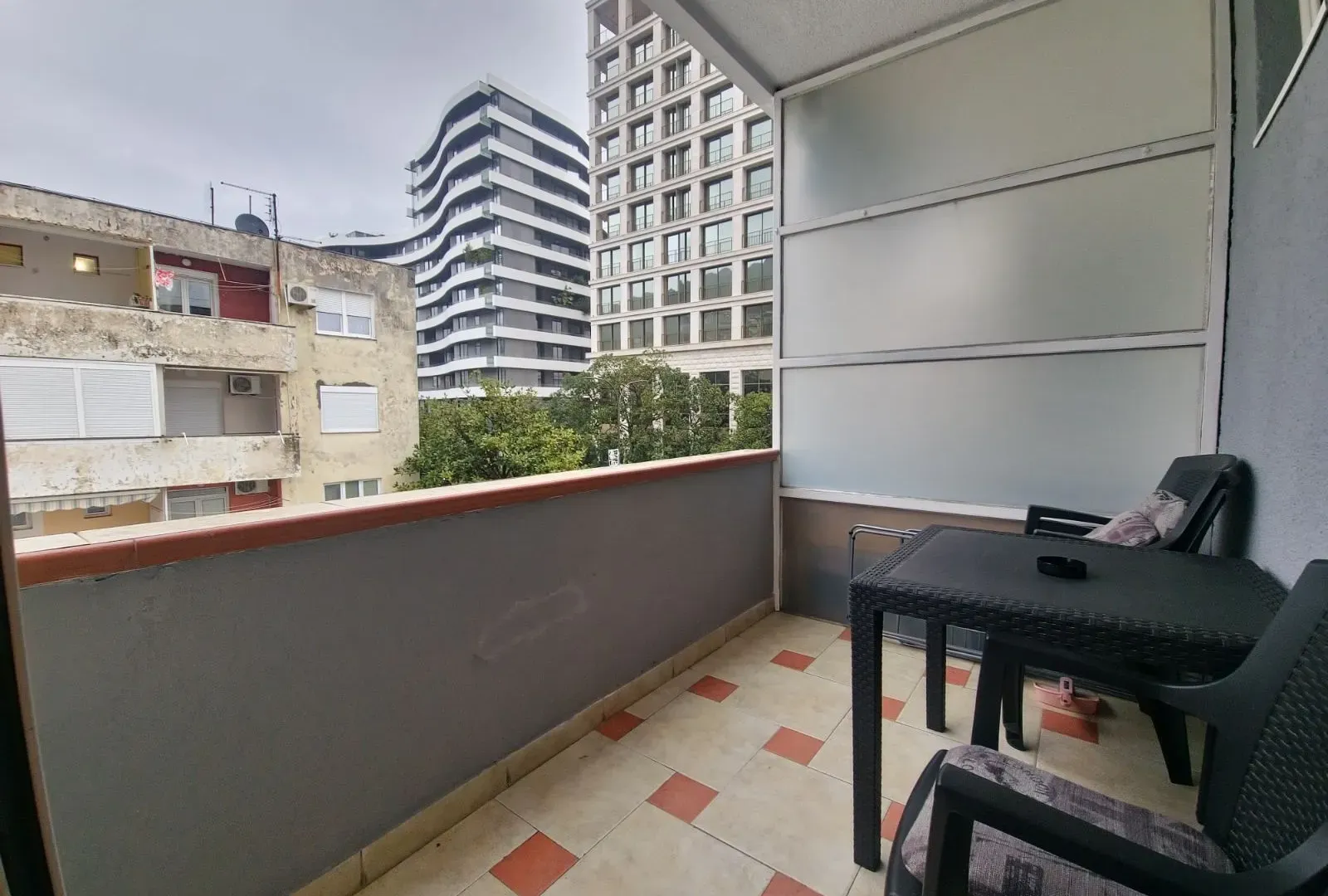 Izdavanje, jednosoban stan, 40m², Budva, Crna Gora