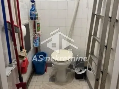 Rent, four bedroom apartment, 79m², Autokomanda, Voždovac Sve Podlokacije - image 26