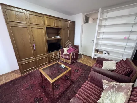 Izdavanje, trosoban stan, 77m², Banjica, Voždovac Sve Podlokacije - image 5