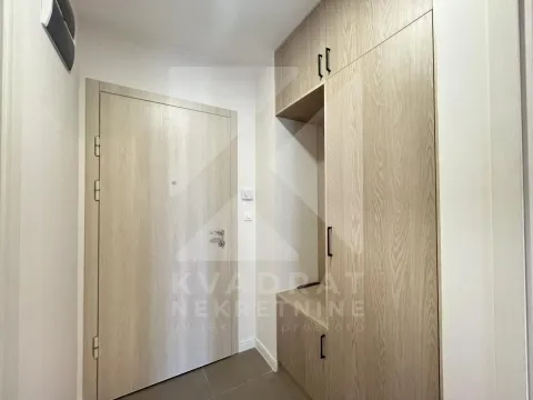 Rent, one bedroom apartment, 42m², Tuški Put, Podgorica - image 8