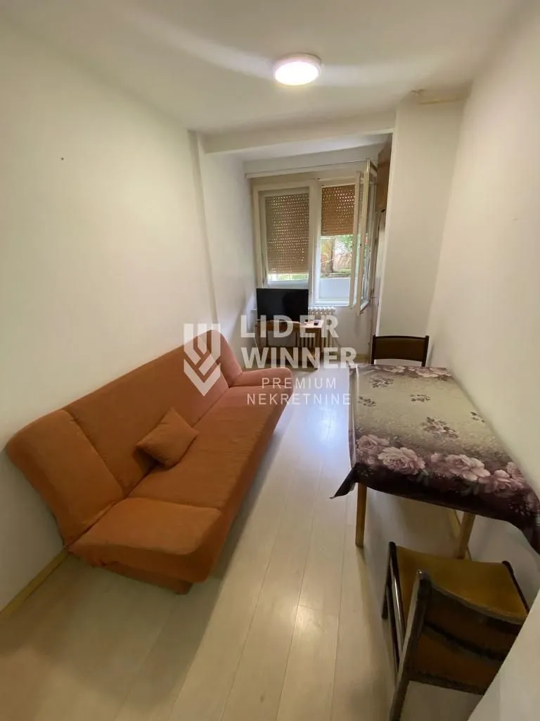Prodaja, jednosoban stan, 39m², Gundulićev Venac, Beograd