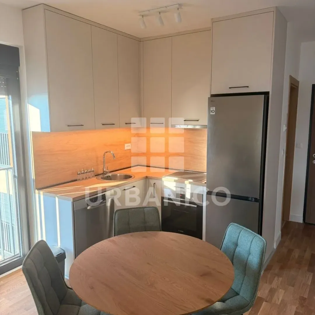 Prodaja, jednosoban stan, 39m², Centar, Cetinje
