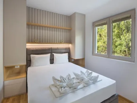 Prodaja, dvosoban stan, 55m², Bečići, Budva - image 14