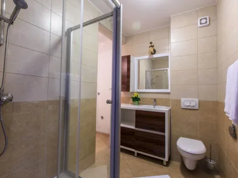 Rent, house, 270m², Rijeka Reževići, Budva - image 41