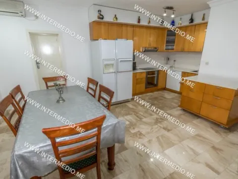 Sale, two bedroom apartment, 76m², Savina, Herceg Novi - image 3