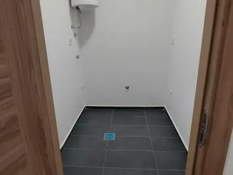 Prodaja, četvorosoban stan, 78m², Sremska Kamenica, Petrovaradin - image 19