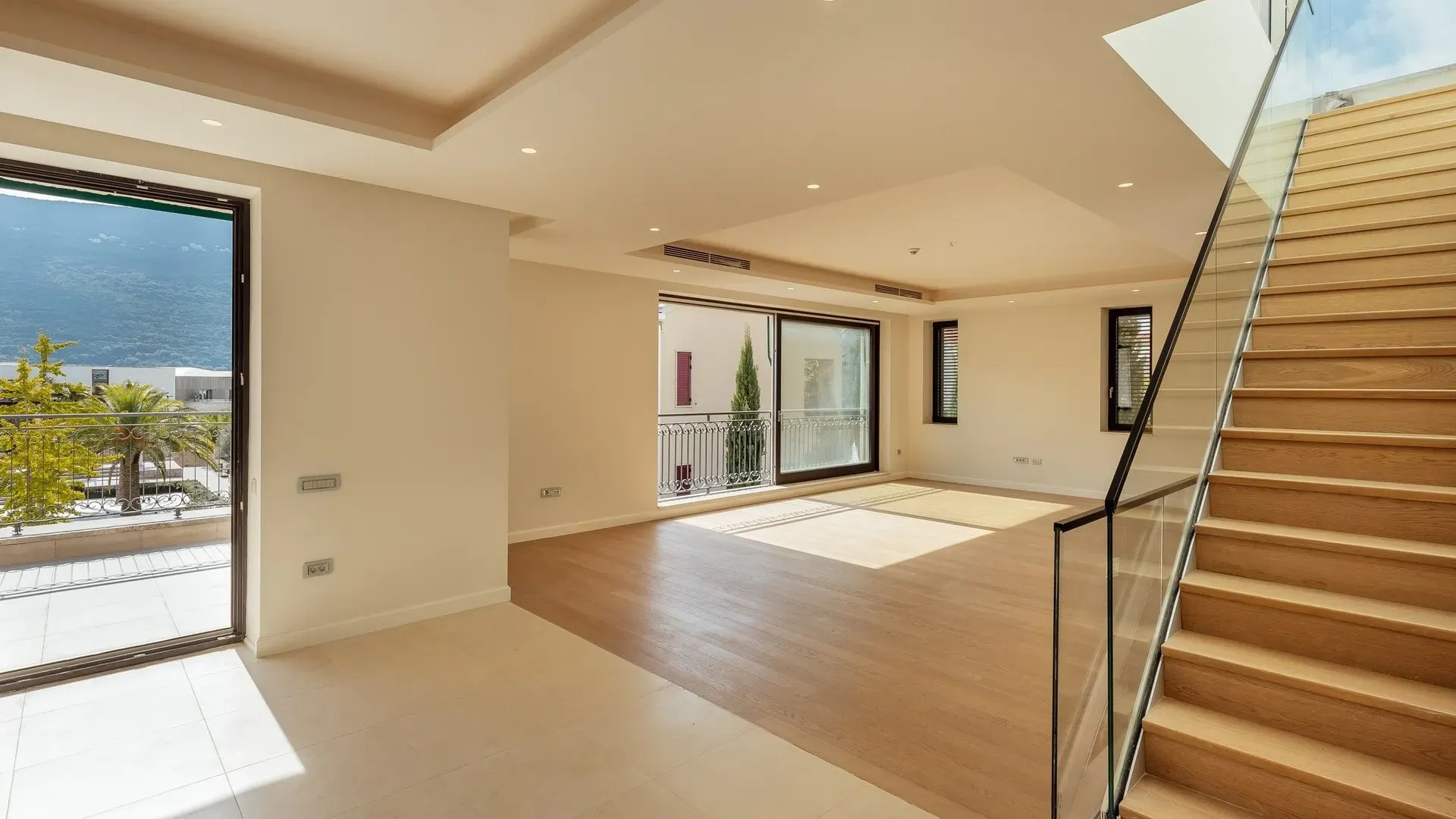 Prodaja, kuća, 325m², Portonovi, Herceg Novi
