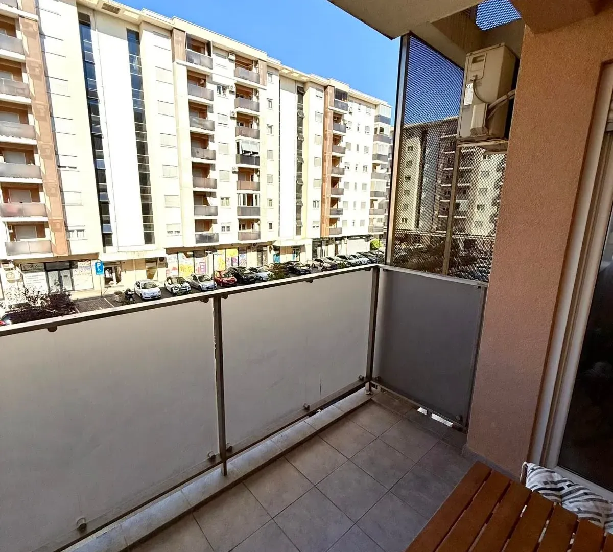 Izdavanje, jednosoban stan, 47m², City Kvart, Podgorica