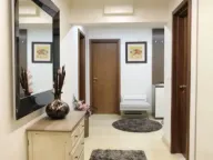 Izdavanje, četvorosoban stan, 178m², City Kvart, Podgorica - image 13