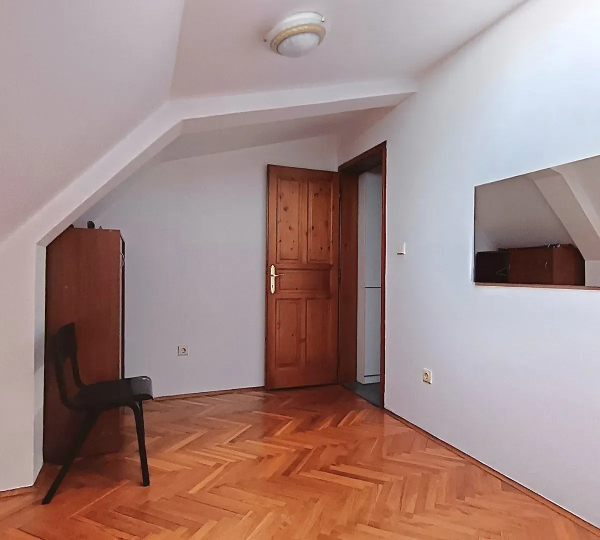 Prodaja, dvosoban stan, 77m², Ljubović, Podgorica