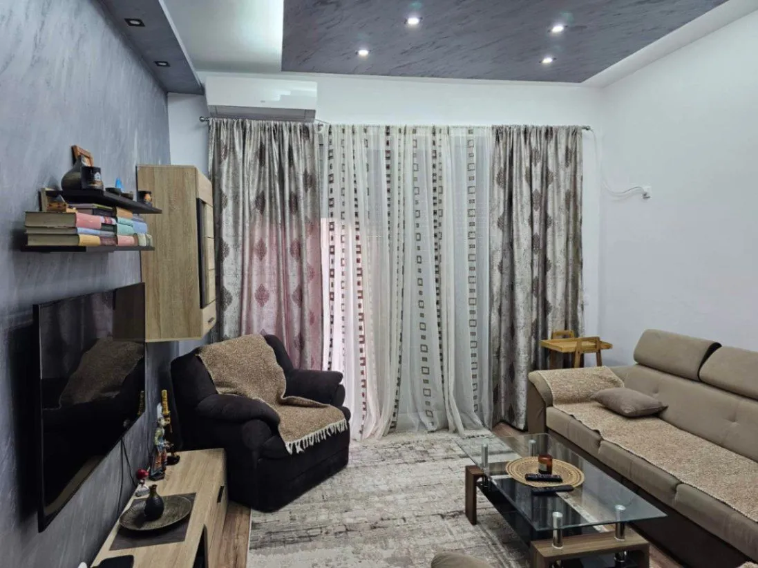 Prodaja, dvosoban stan, 95m², Polje, Bar