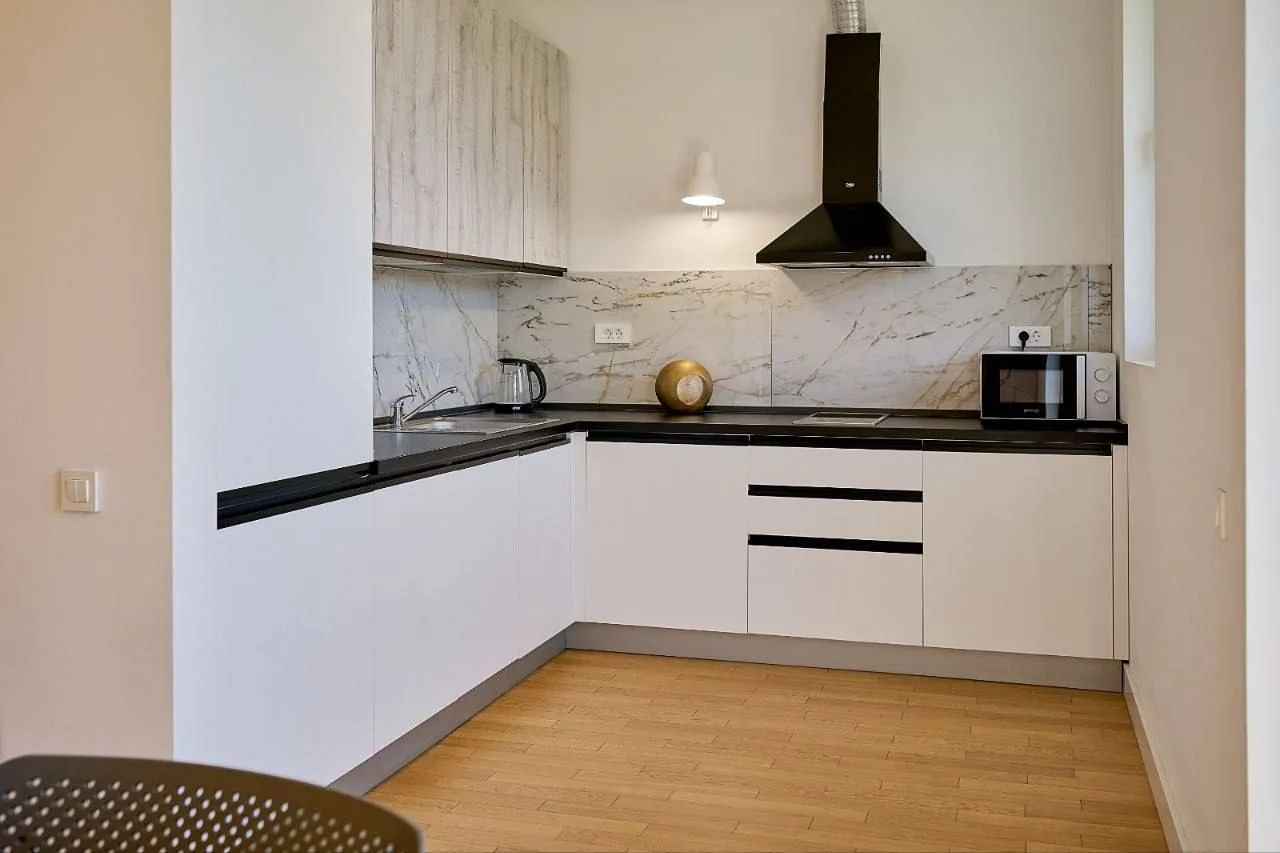 Rent, one bedroom apartment, 52m², Bečići, Budva