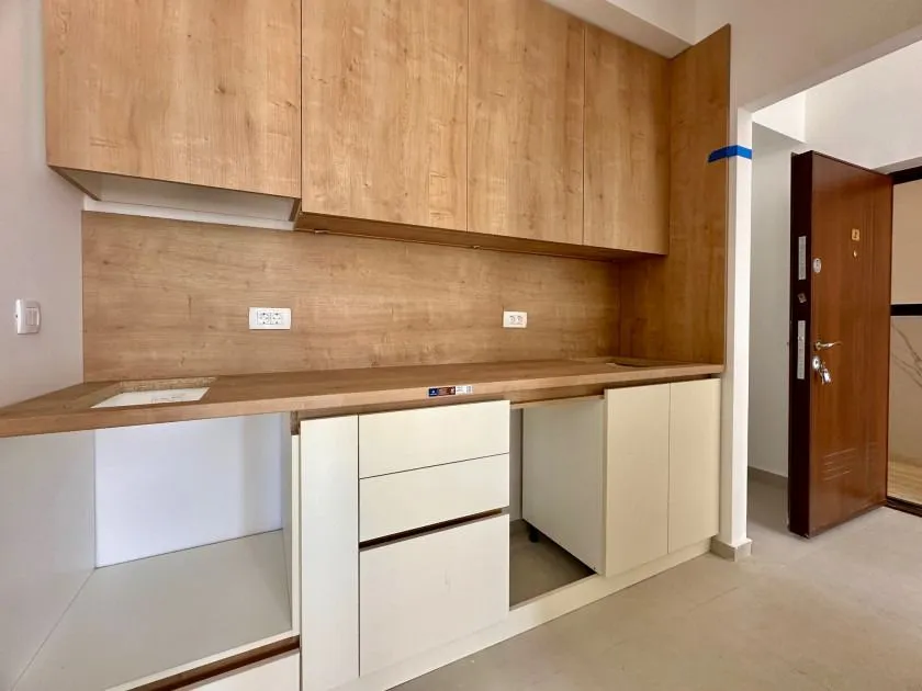 Prodaja, jednosoban stan, 69m², Tivat, Crna Gora