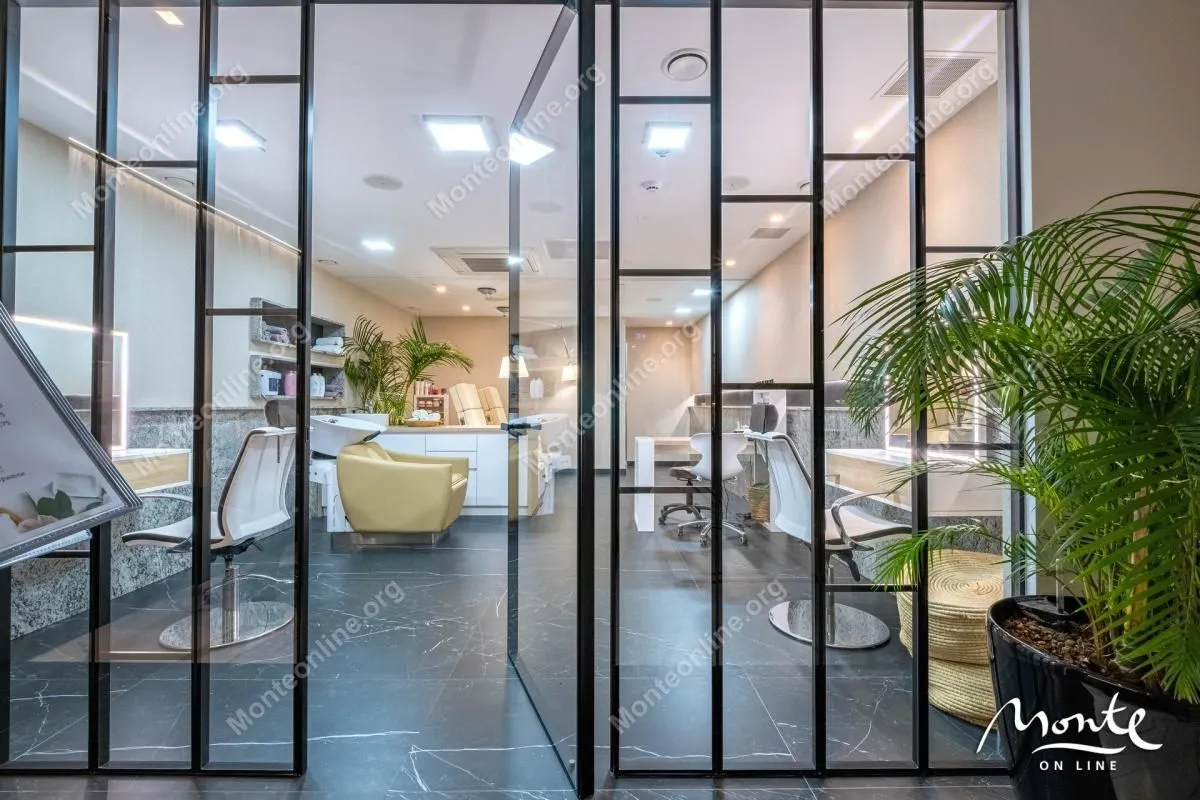 Prodaja, trosoban stan, 230m², Bogišići, Tivat