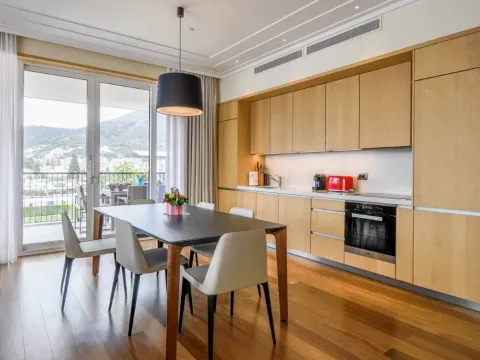 Prodaja, dvosoban stan, 143m², Porto Montenegro, Tivat - image 14