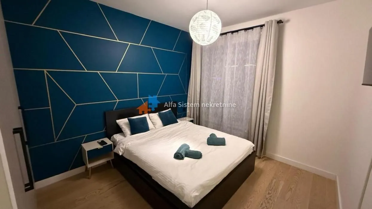 Izdavanje, dvosoban stan, 60m², Savski Venac, Beograd