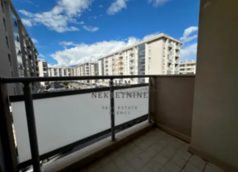 Izdavanje, jednosoban stan, 45m², City Kvart, Podgorica - image 10