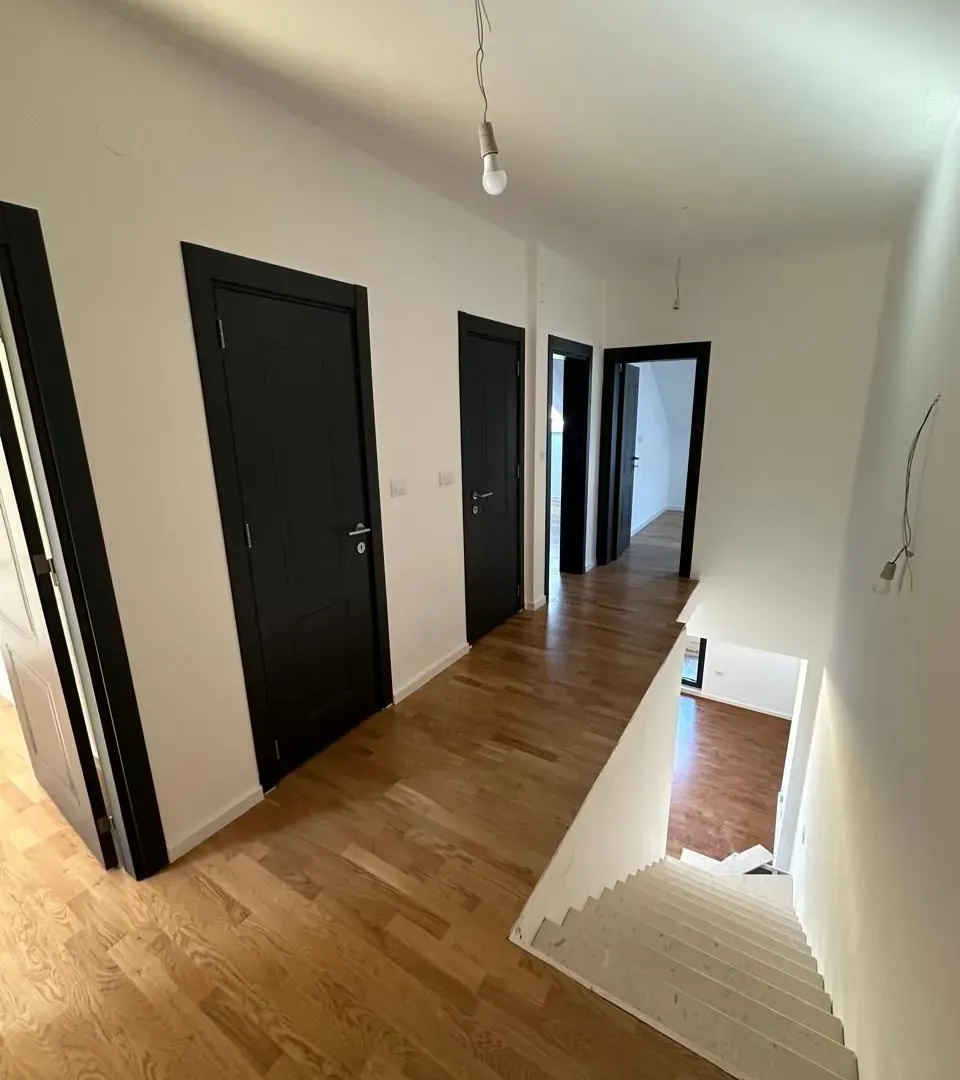 Rent, two bedroom apartment, 100m², Zagorič, Podgorica
