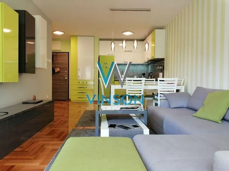 Izdavanje, jednosoban stan, 50m², Grbavica, Novi Sad Sve Podlokacije