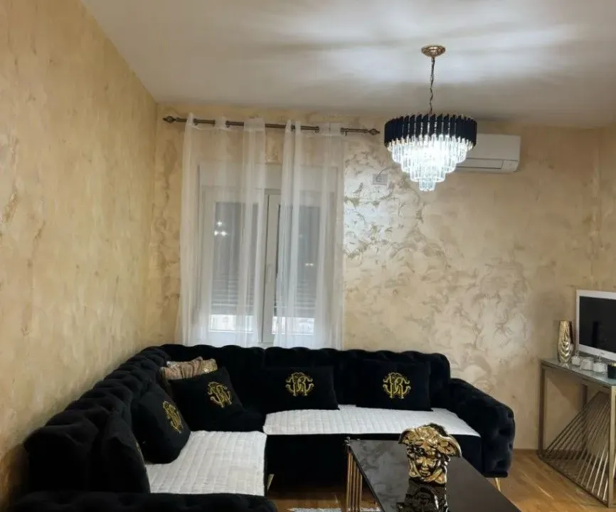 Izdavanje, jednosoban stan, 53m², City Kvart, Podgorica