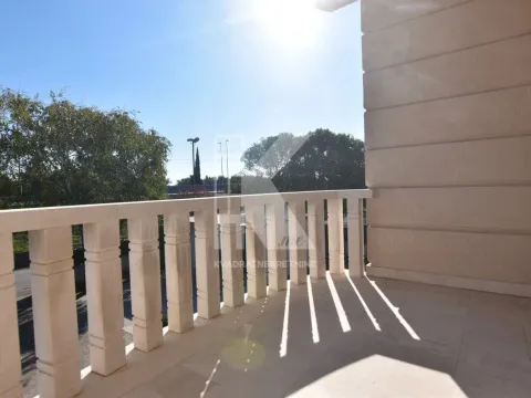 Izdavanje, kuća, 752m², Zelenika, Podgorica - image 15