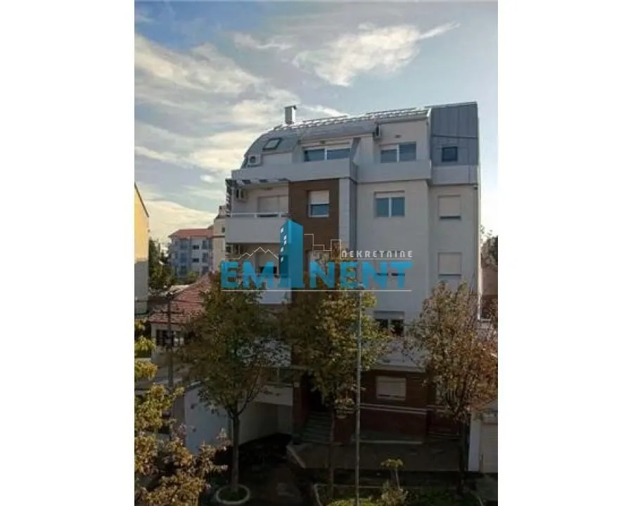 Rent, three bedroom apartment, 88m², Vračar Sve Podlokacije, Beograd