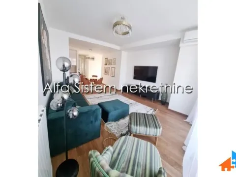 Izdavanje, trosoban stan, 83m², Savski Venac, Beograd - image 2