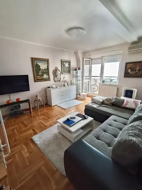 Prodaja, četvorosoban stan, 85m², Rotkvarija, Novi Sad Sve Podlokacije