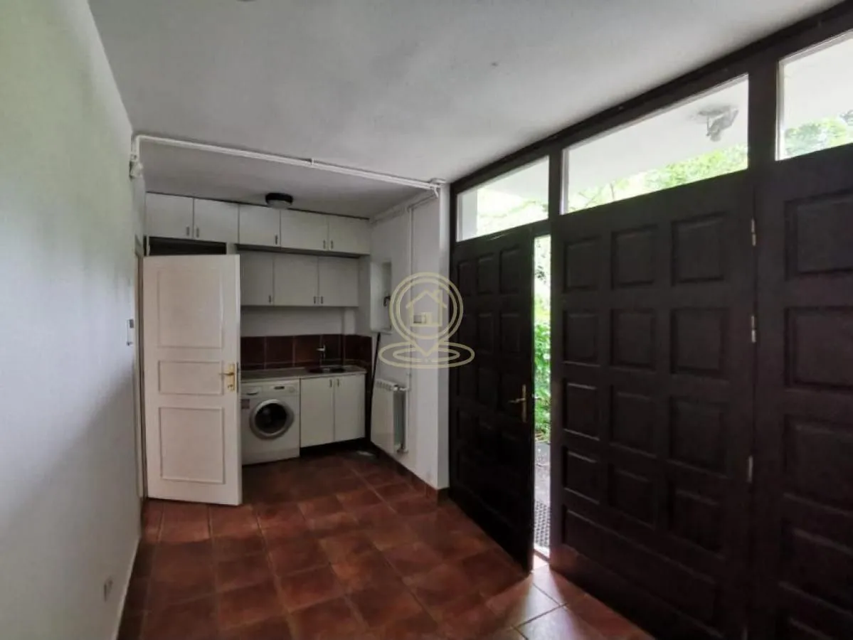 Rent, house, 250m², Savski Venac, Beograd