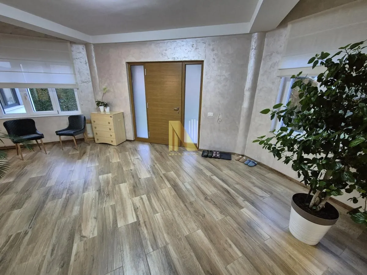 Prodaja, kuća, 550m², Sremska Kamenica, Petrovaradin