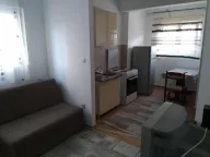 Izdavanje, jednosoban stan, 27m², Krivi Most, Podgorica - image 2