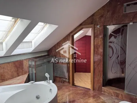 Izdavanje, stan, 220m², Senjak, Beograd - image 23