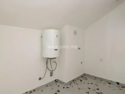 Sale, three bedroom apartment, 130m², Podgorica, Crna Gora - image 10