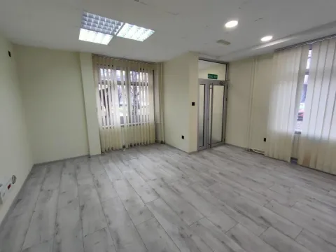 Rent, office space, 55m², Sajmište, Novi Sad - image 4