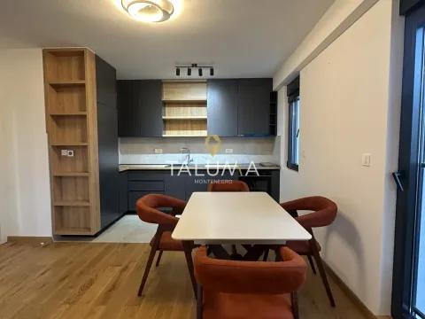 Sale, one bedroom apartment, 56m², Tološi, Podgorica - image 4