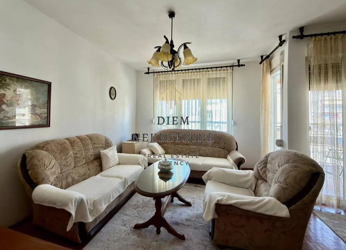 Rent, two bedroom apartment, 62m², Centar, Bar