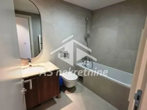 Izdavanje, trosoban stan, 86m², Savski Venac, Beograd - image 17