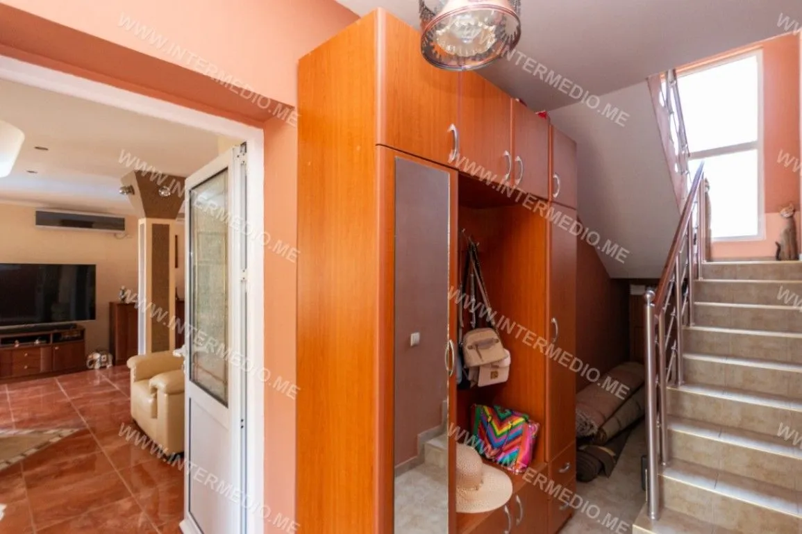 Prodaja, kuća, 181m², Kumbor, Herceg Novi