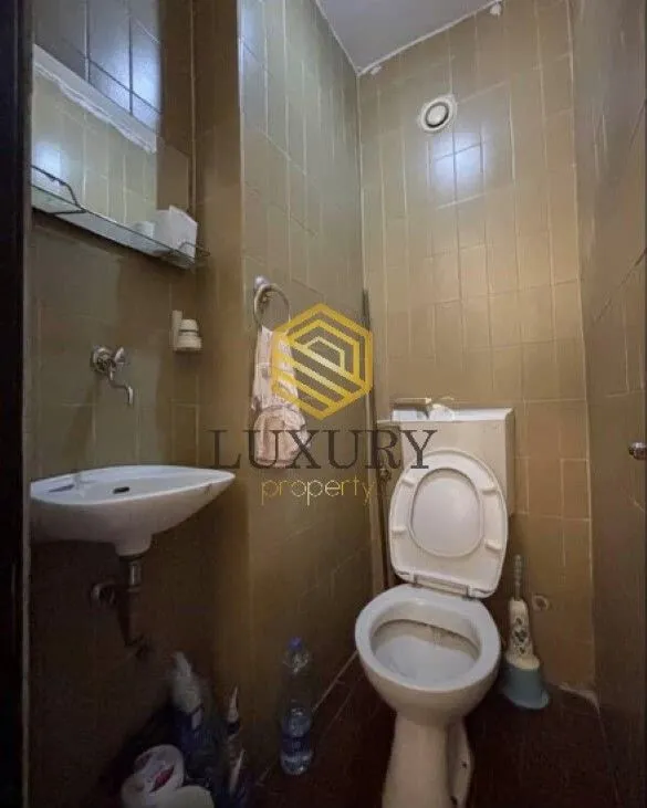 Prodaja, dvosoban stan, 77m², Blok 5, Podgorica