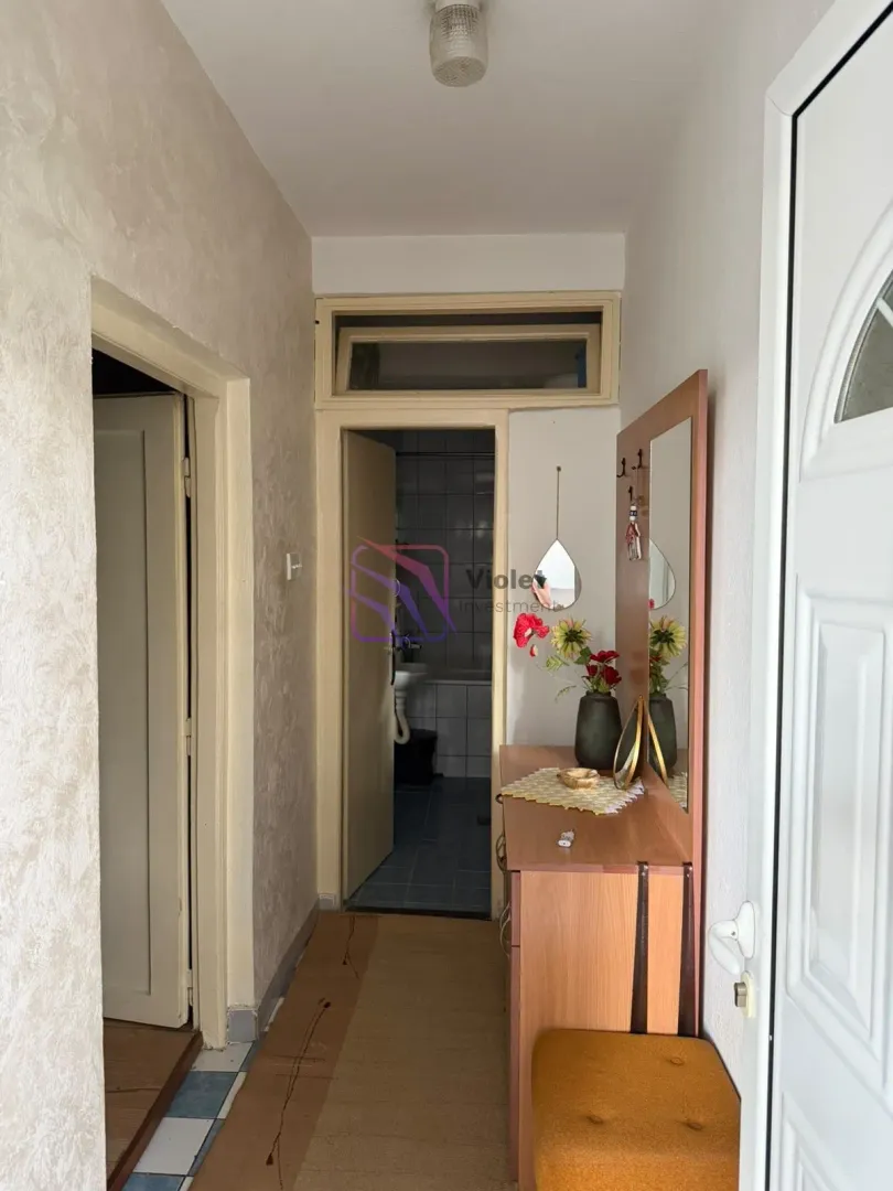 Izdavanje, dvosoban stan, 80m², Pobrežje, Podgorica