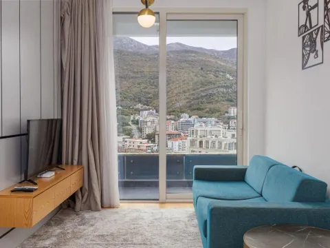 Sale, one bedroom apartment, 44m², Bečići, Budva - image 4