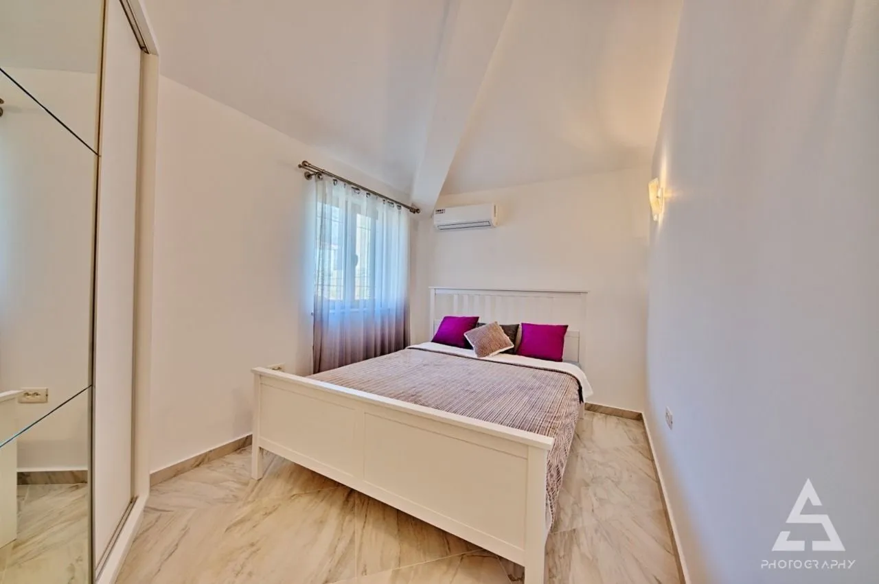 Prodaja, kuća, 180m², Župci, Bar
