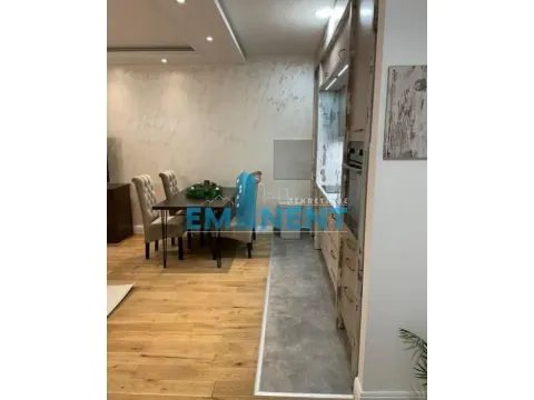 Rent, two bedroom apartment, 43m², Vračar Sve Podlokacije, Beograd - image 3