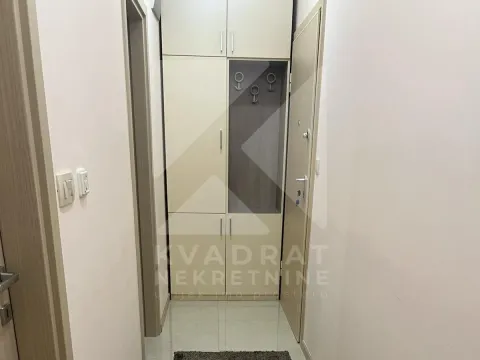 Prodaja, jednosoban stan, 53m², City Kvart, Podgorica - image 10