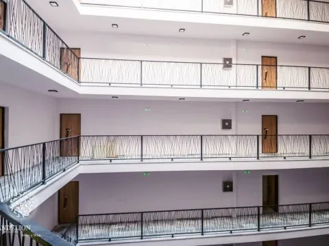 Izdavanje, dvosoban stan, 66m², Vezirov Most, Podgorica - image 2